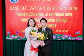  Nghiên cứu sinh Lê Thị Thanh Hiếu bảo vệ thành công luận án tiến sỹ ngành Chính trị học