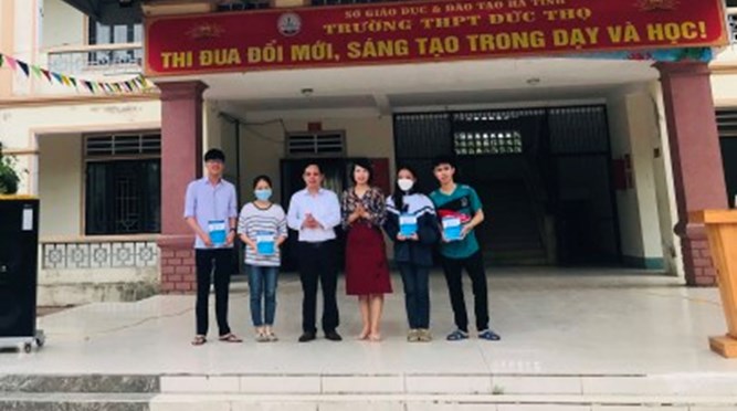  Khoa Du lịch và CTXH tổ chức hoạt động  phục vụ cộng đồng tại Hà Tĩnh